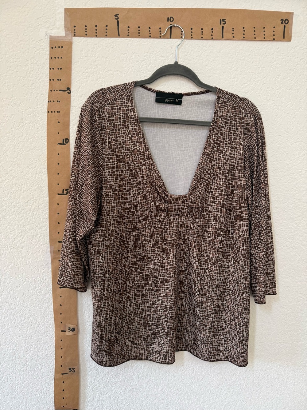 Venezia by Lane Bryant Mosaic Print V-Neck Top